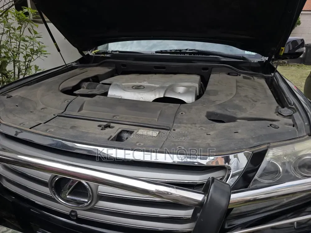 Lexus LX 570 AWD 2013 Black
