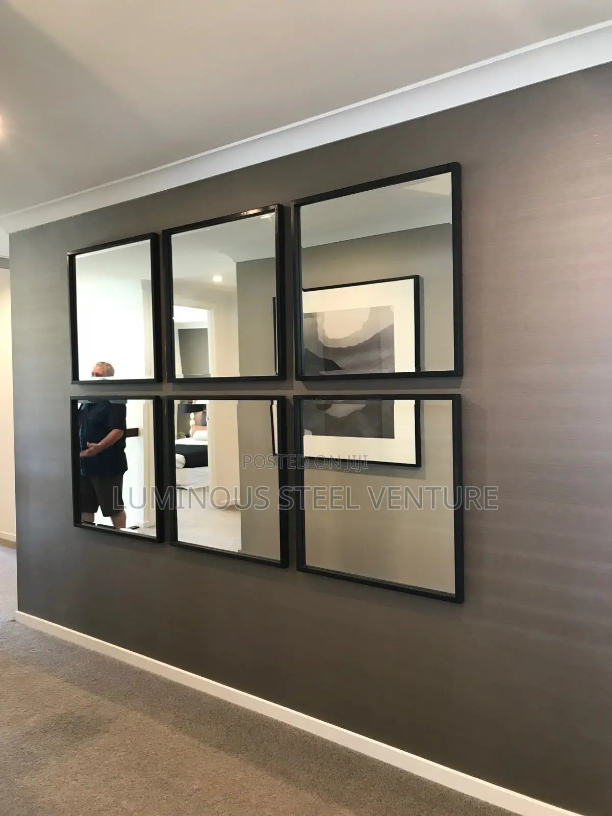 We Present a Unique Mirror Design That Make Your House Feel Natural