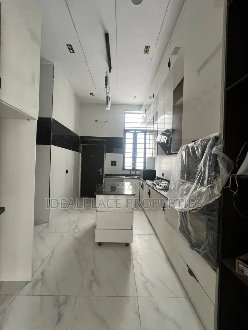 4bdrm Duplex in Ajah for sale