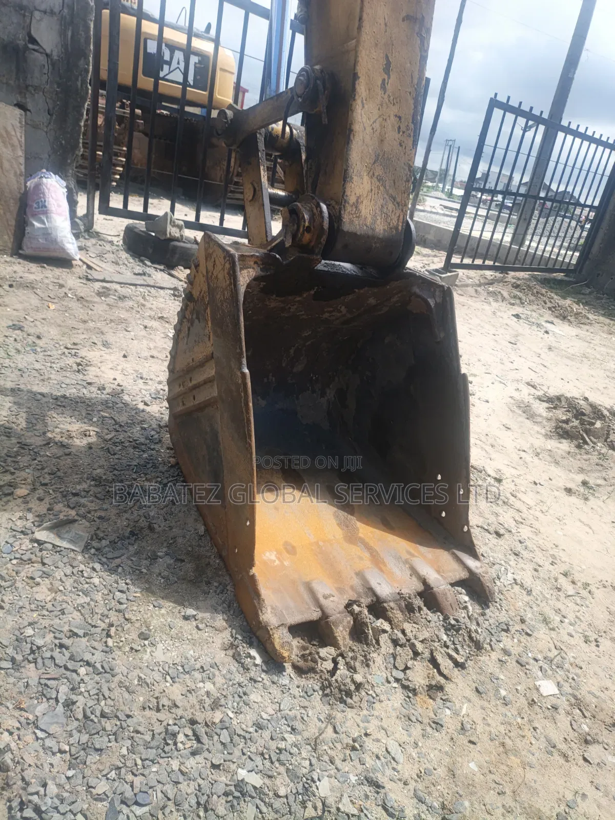 320 Escavator