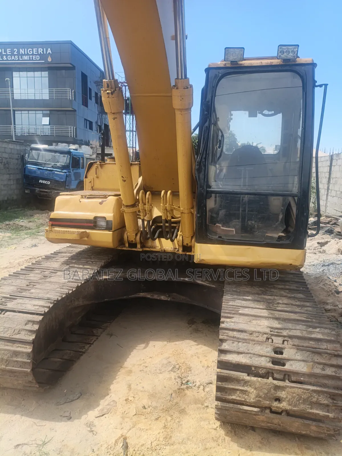 320 Escavator