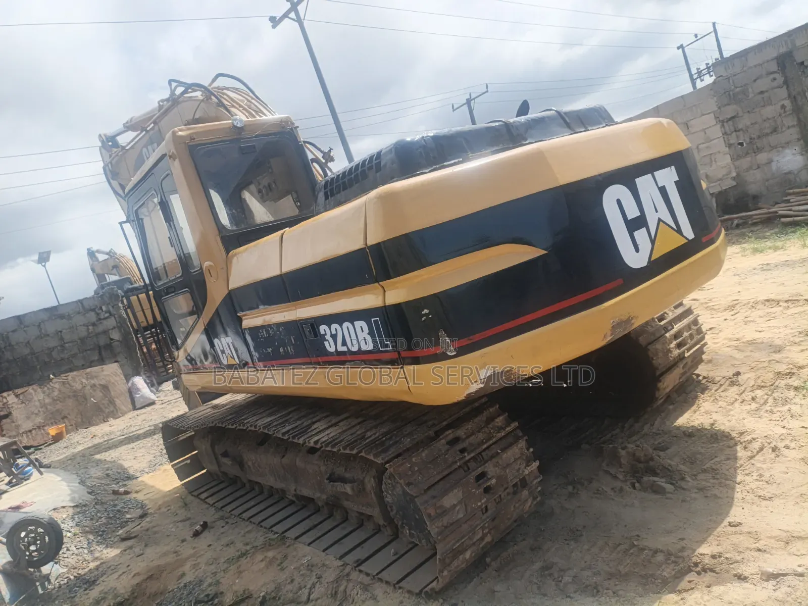 320 Escavator