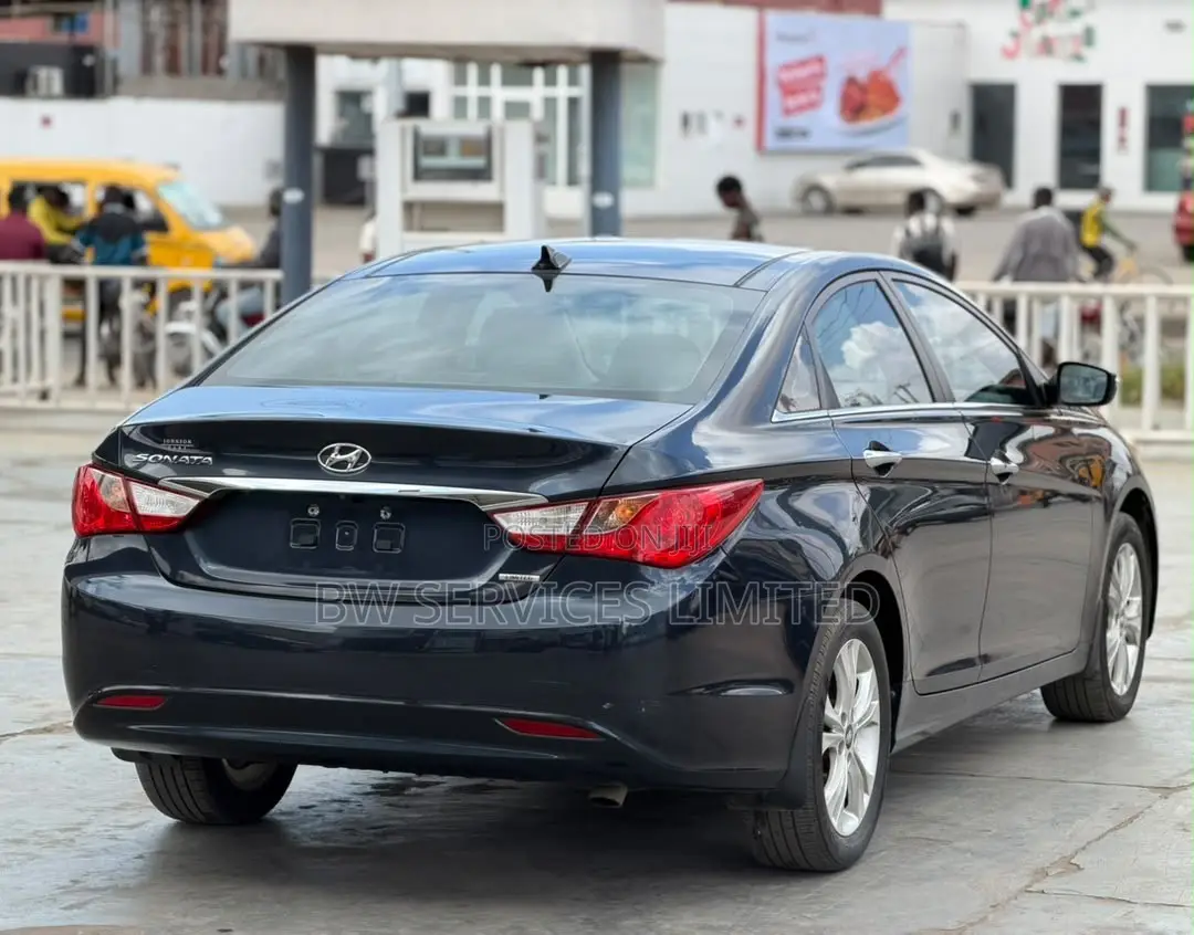 Hyundai Sonata 2013 Blue