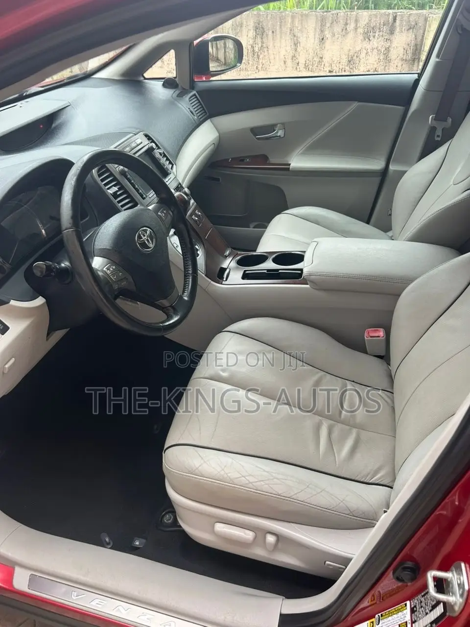 Toyota Venza V6 AWD 2010 Red
