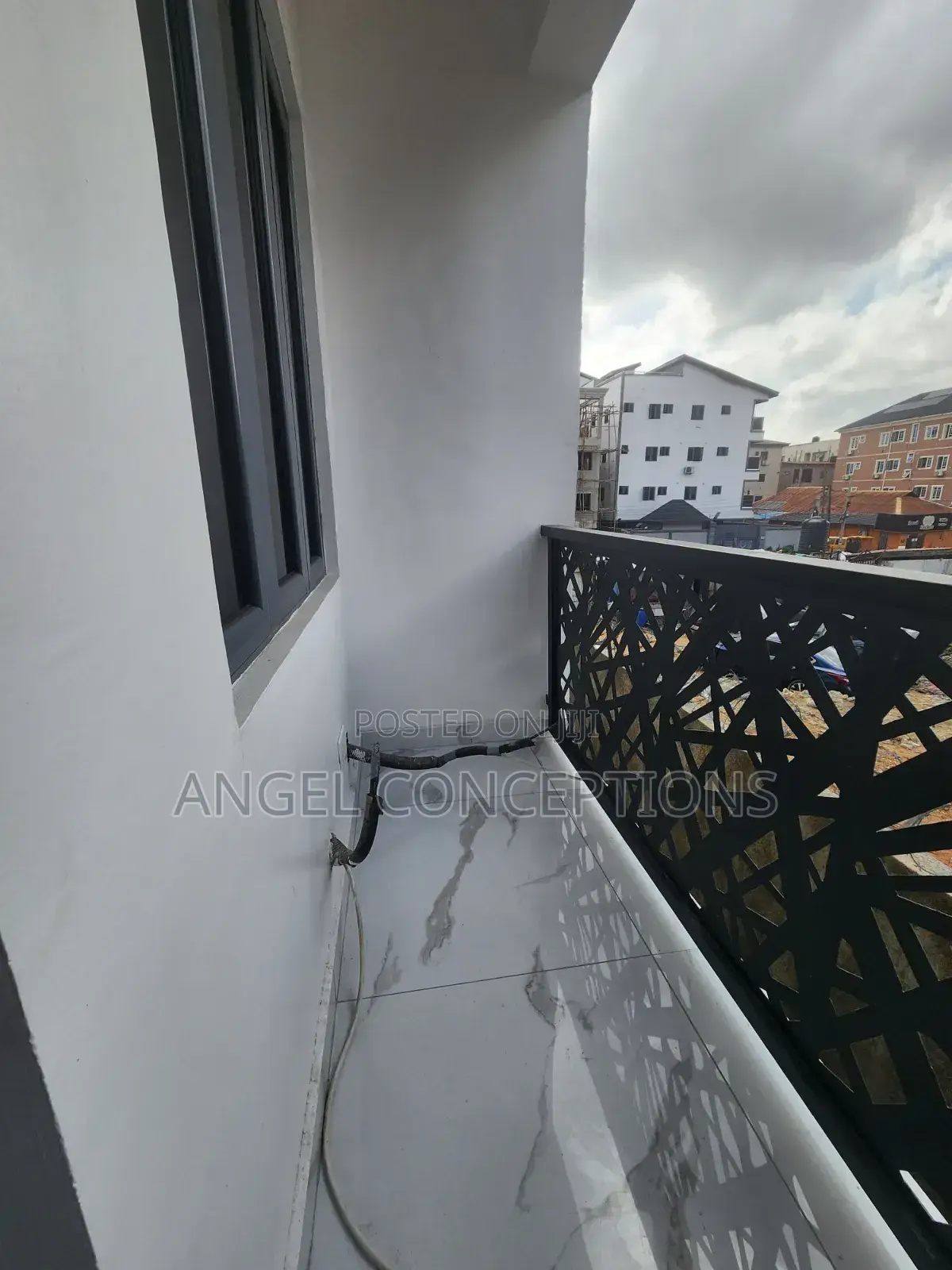 3bdrm Apartment in Alagomeji for rent