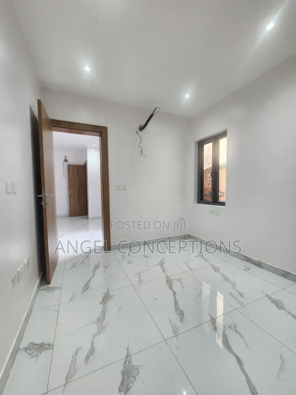 3bdrm Apartment in Alagomeji for rent