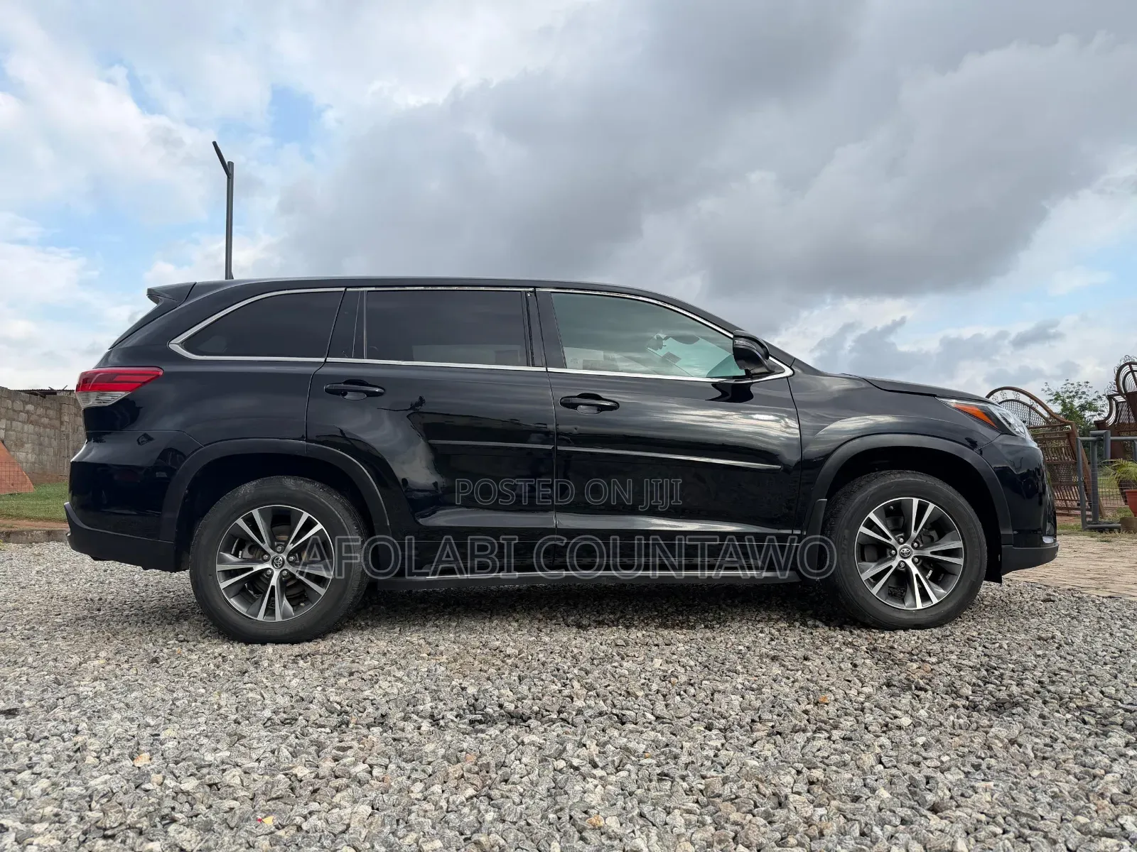 Toyota Highlander LE 4x4 V6 (3.5L 6cyl 8A) 2018 Black