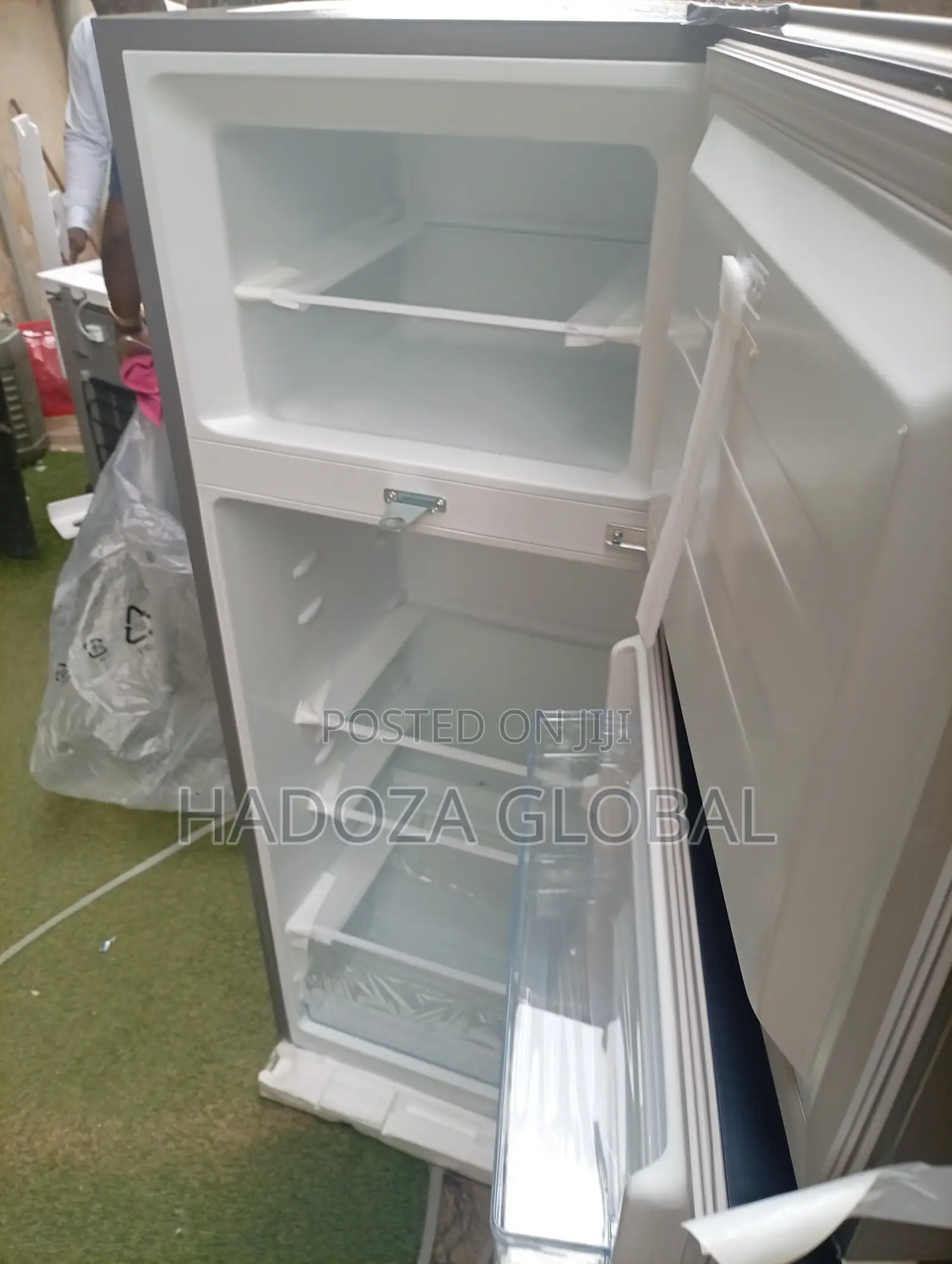 Hisense Home Refrigerator With Spacious Compartments for Fresh Food