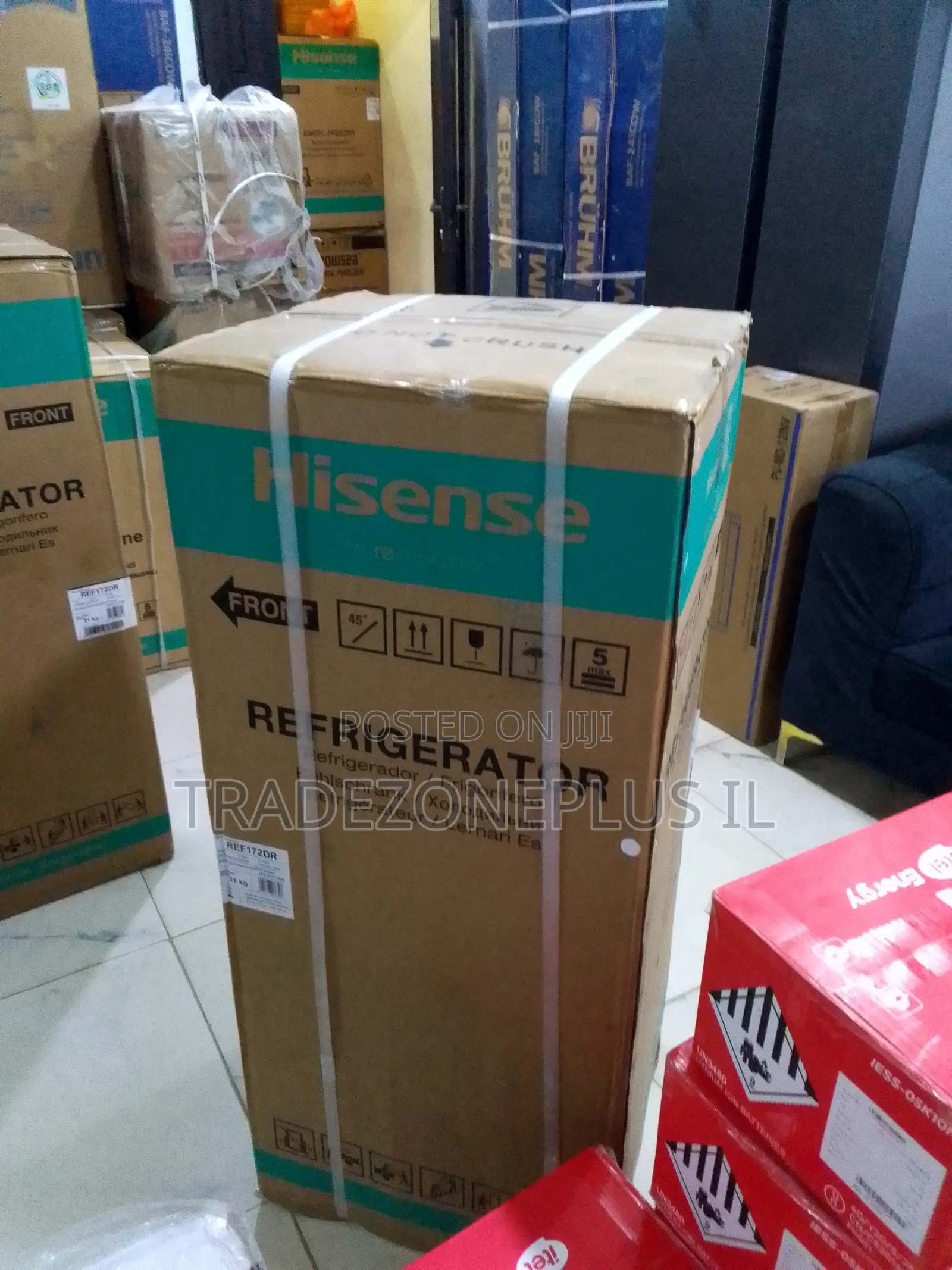 Chill Your Beverages and Groceries With the Hisense REF172DR