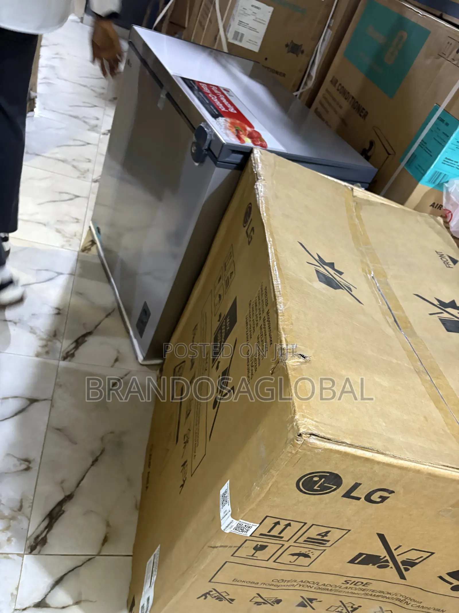 LG 194L Chest Deep Freezer – FRZ205BQCF Model