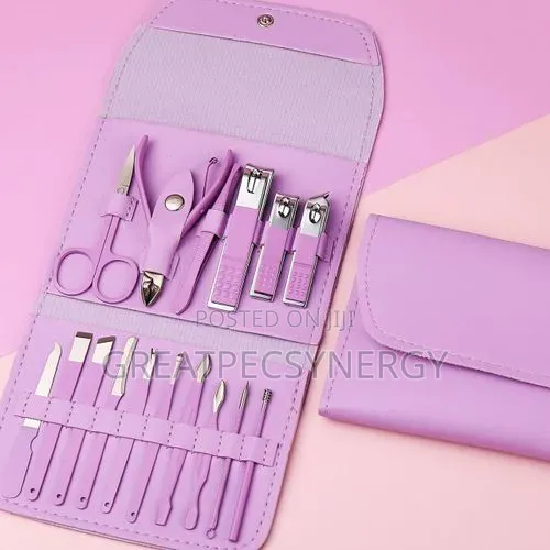 16 Pieces Manicure Set