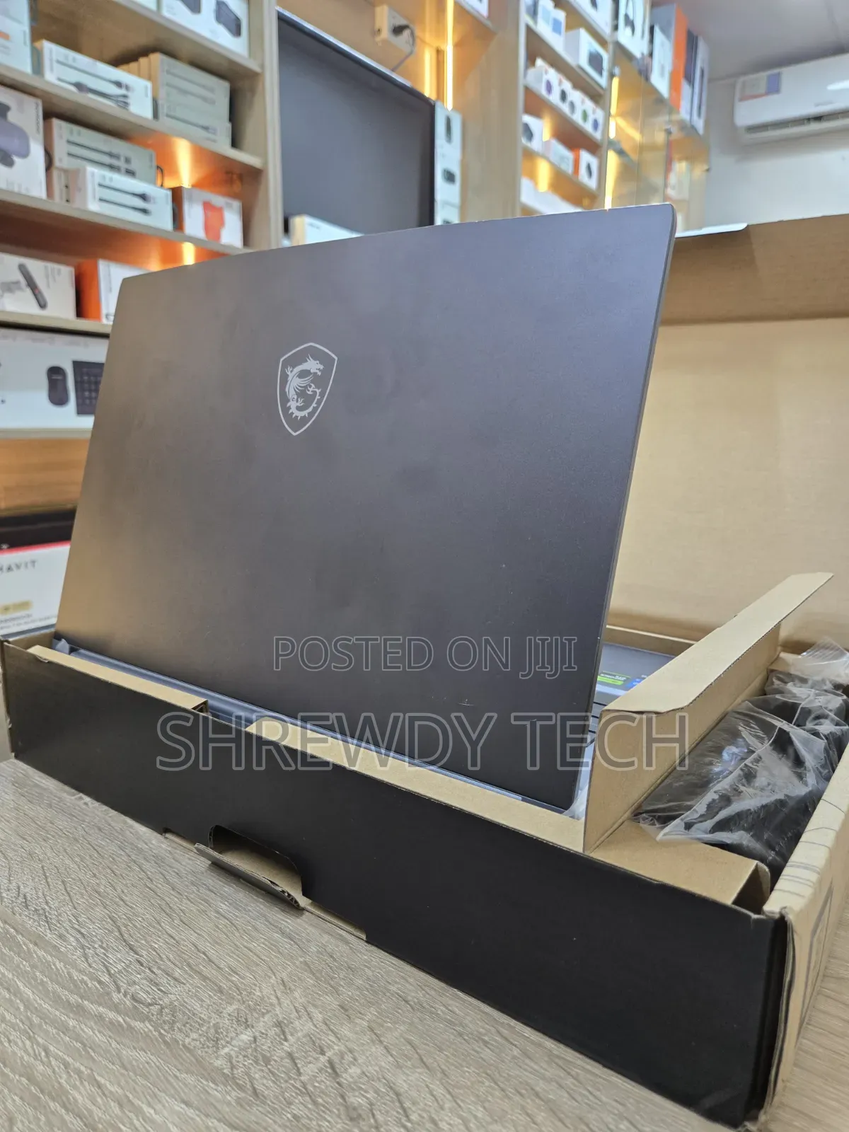 Laptop MSI 16GB Intel Core i5 SSD 512GB