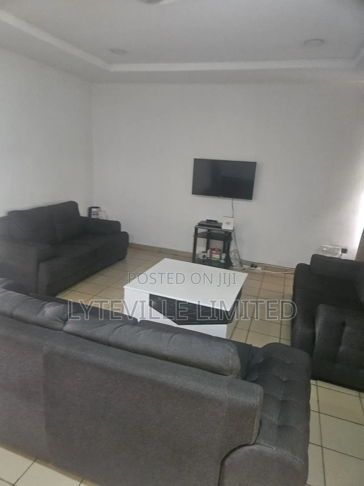 3bdrm Penthouse in Wuye for sale