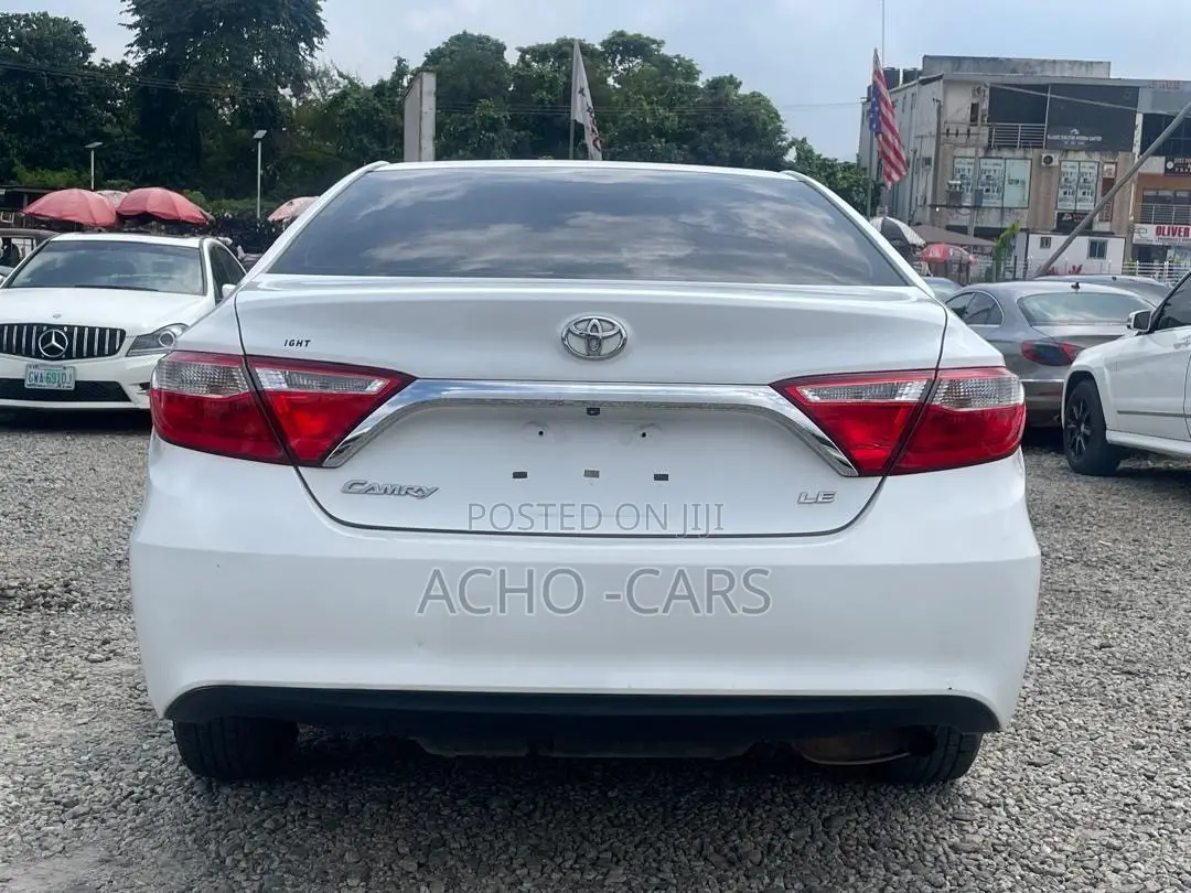 Toyota Camry 2016 White