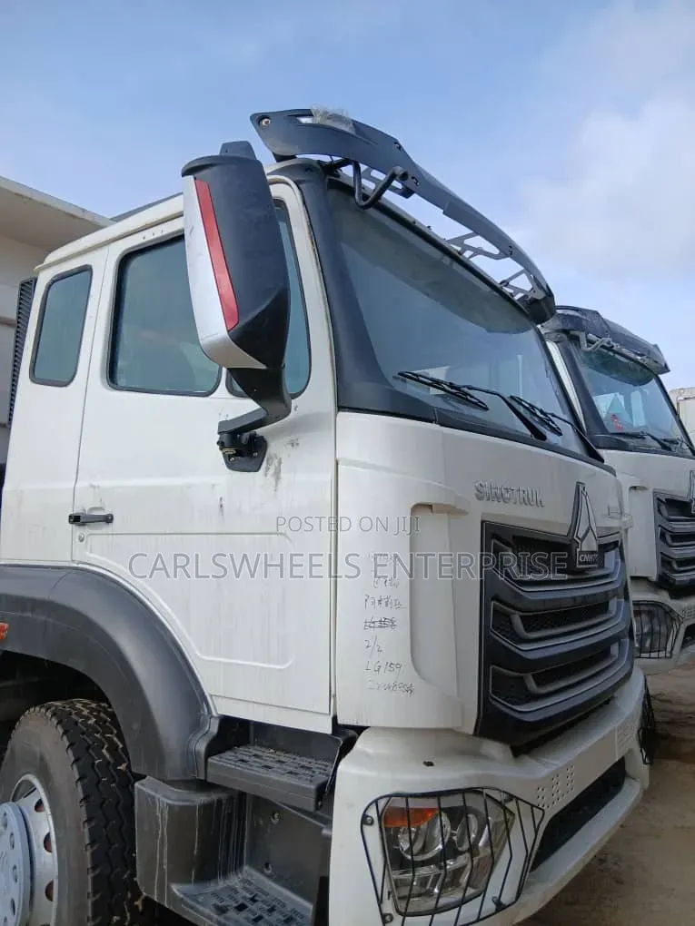 Foreign Used Covid 19 10tyres Howo Dump Truck