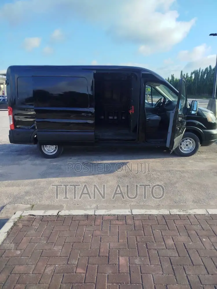 Ford Transit 2017 Black