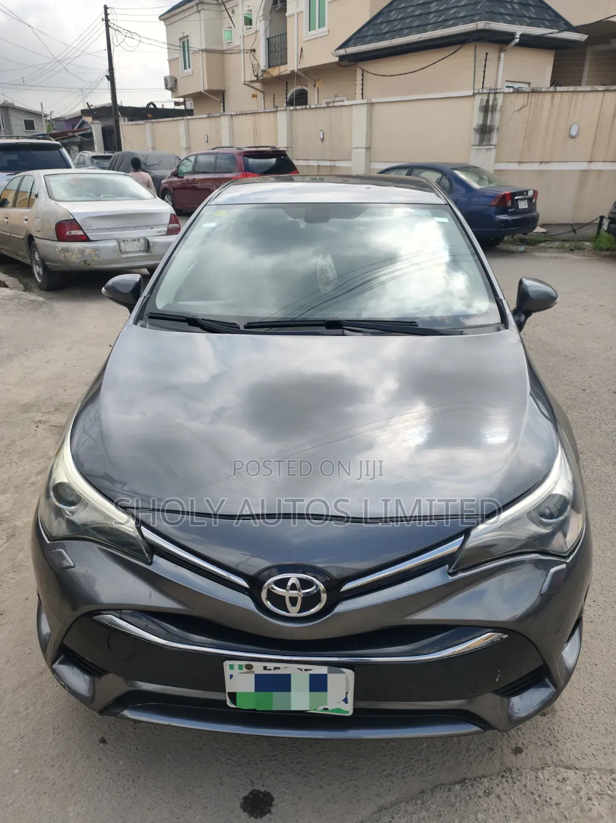 Toyota Avensis 2022 Gray