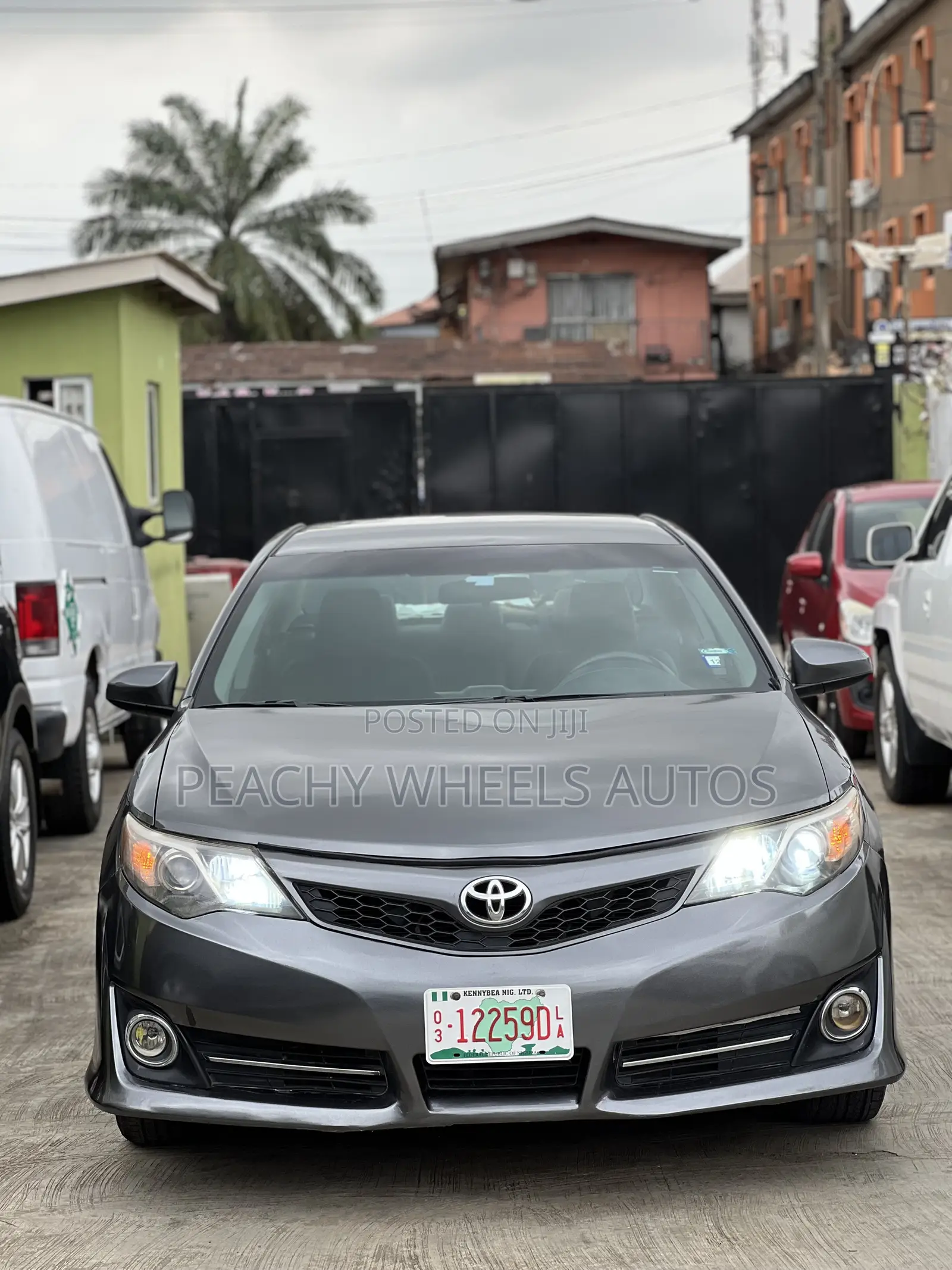 Toyota Camry 2014 Gray