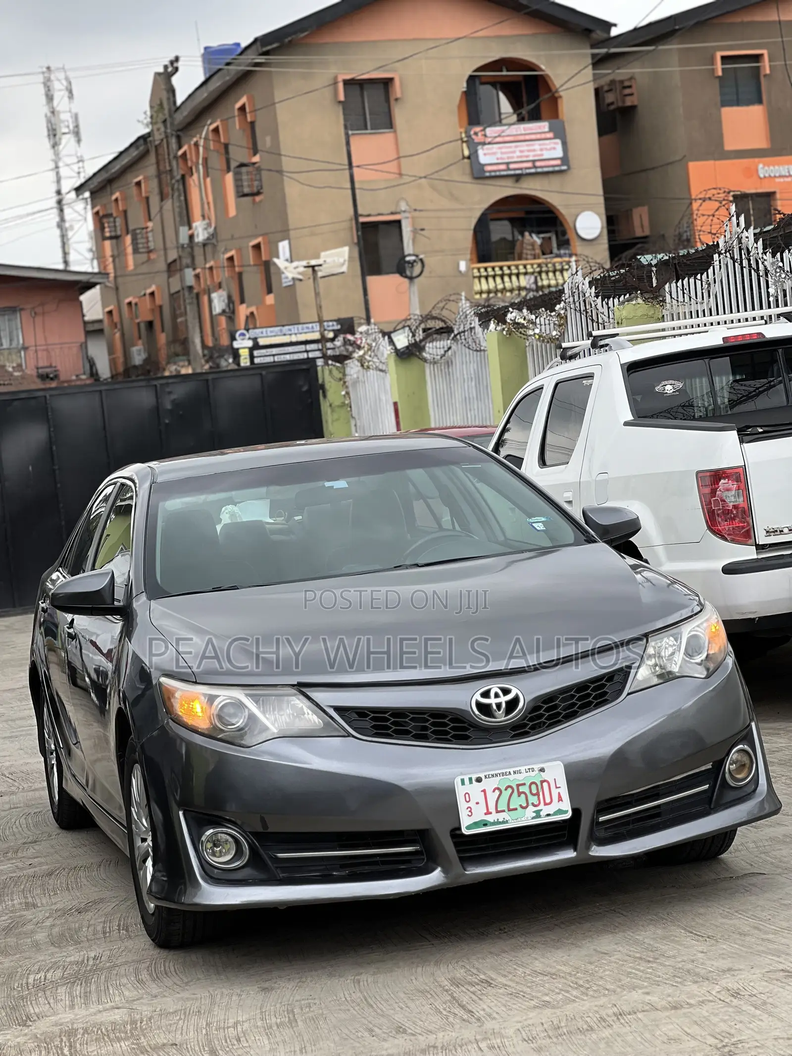 Toyota Camry 2014 Gray