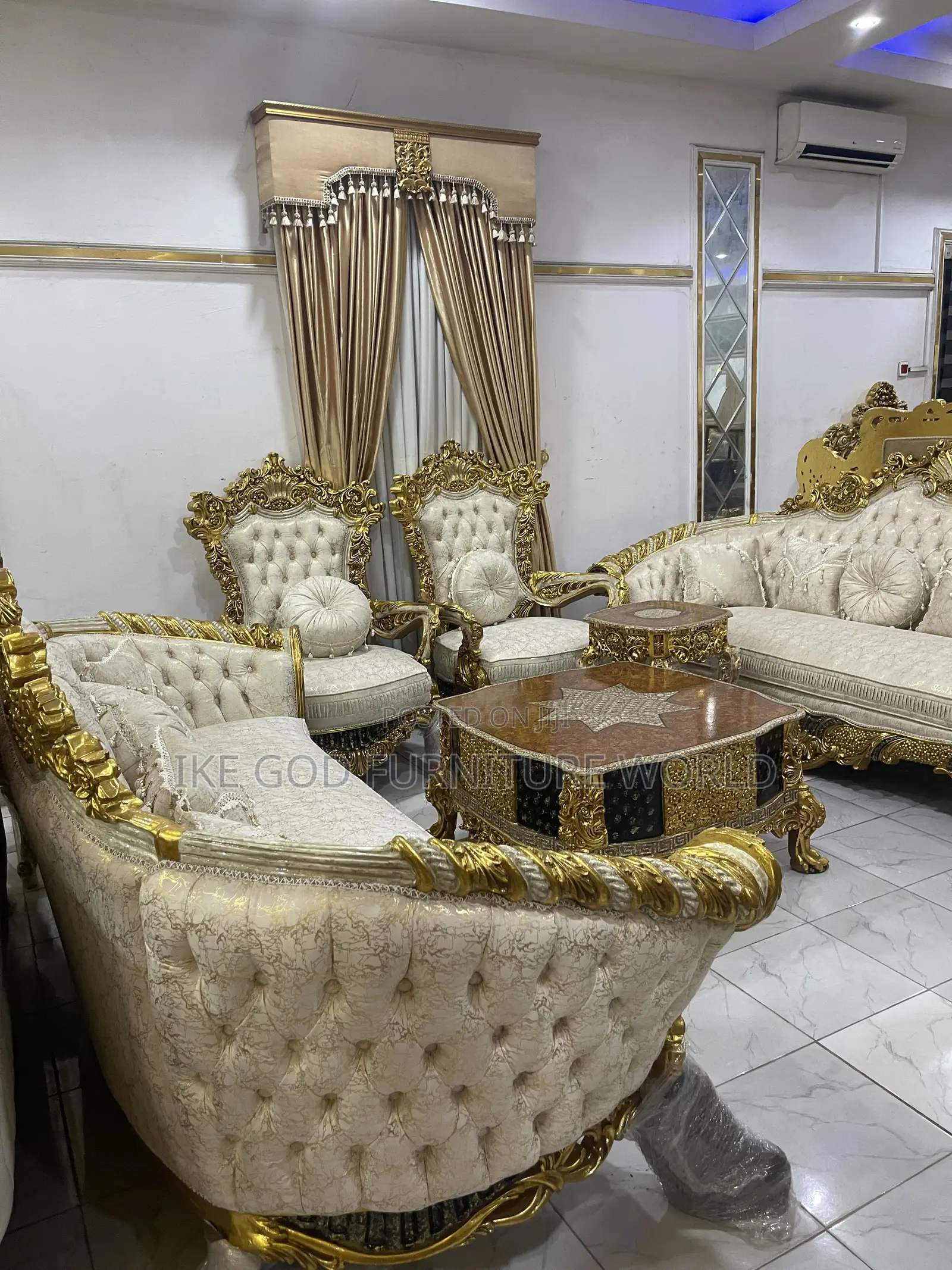 Full Set of High Classic Imported Turkey Royal Fabric Sofa Chair