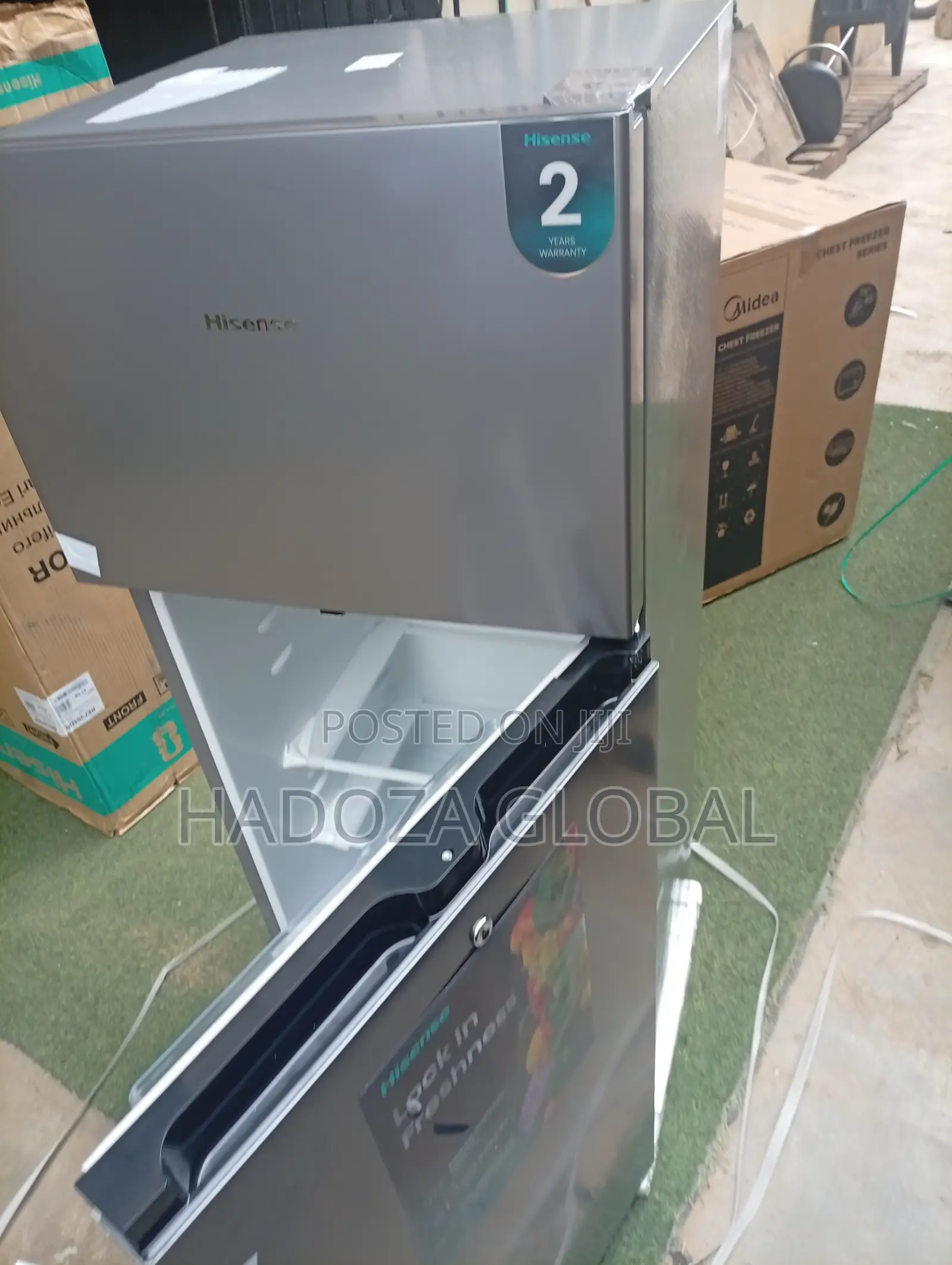 Hisense Stylish Double Door Fridge Freezer for Kitchen