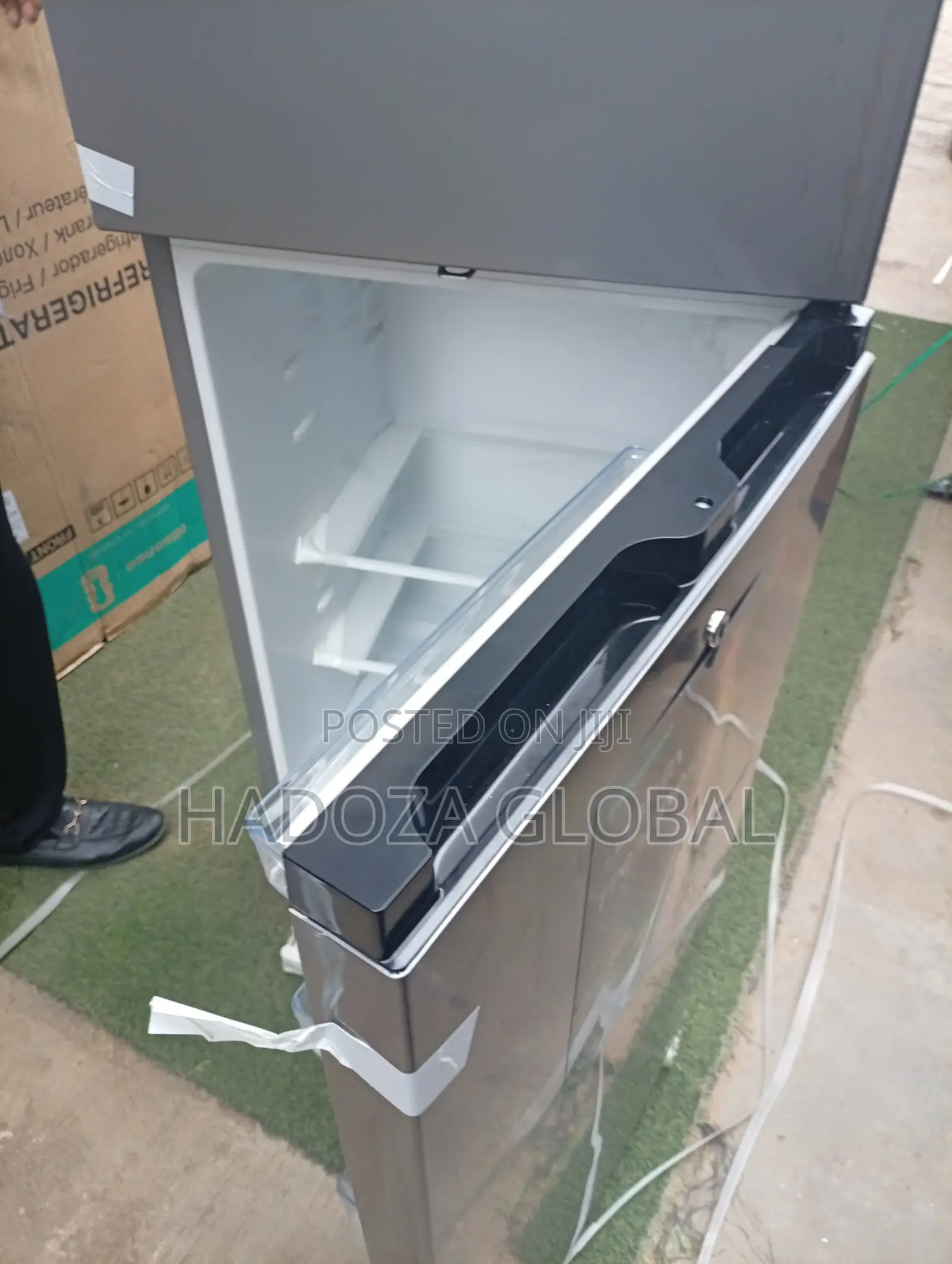 Hisense Spacious Home Refrigerator With Freezer Section