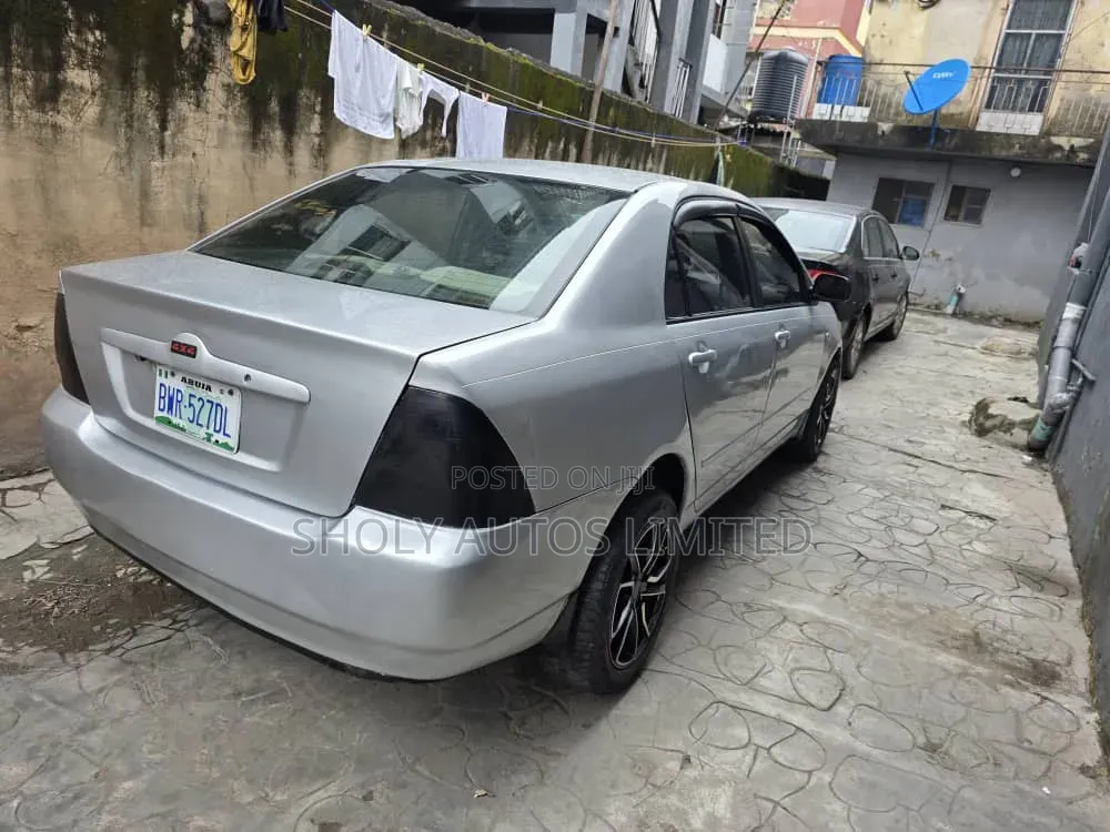 Toyota Corolla 1.6 Sol 2005 Silver