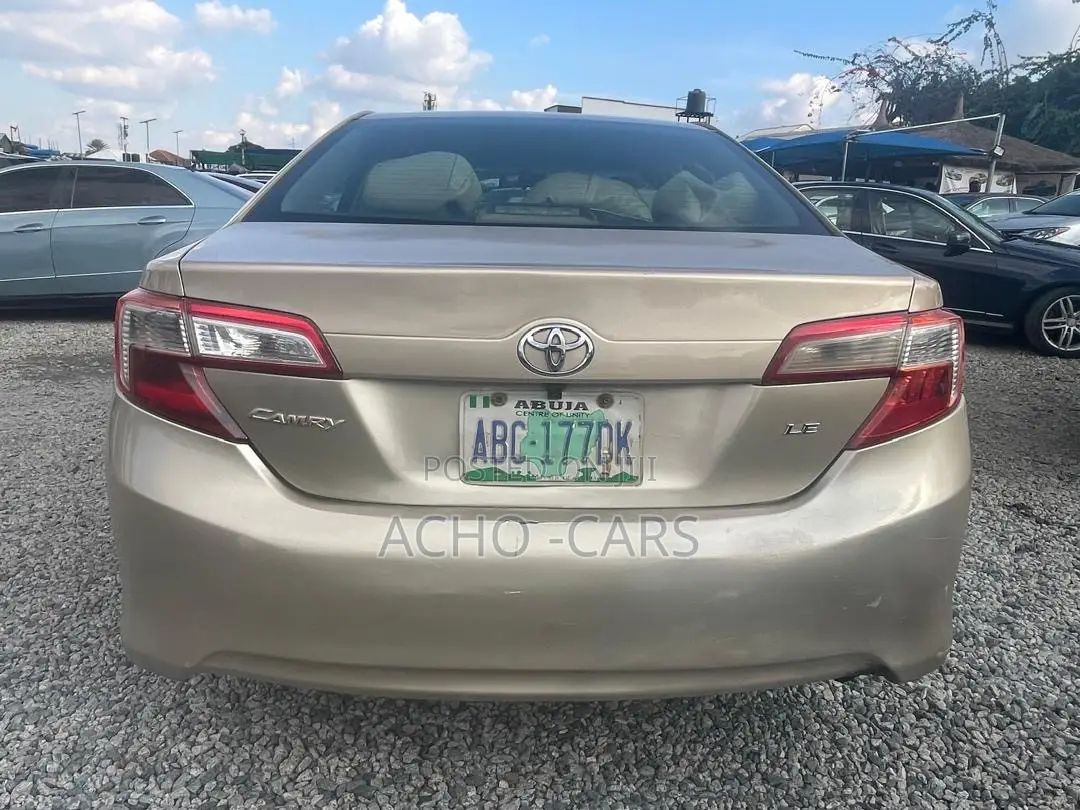 Toyota Camry 2013 Gold