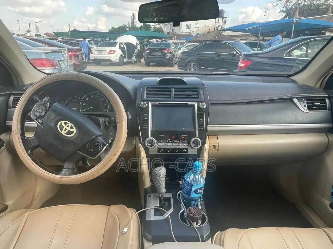 Toyota Camry 2013 Gold