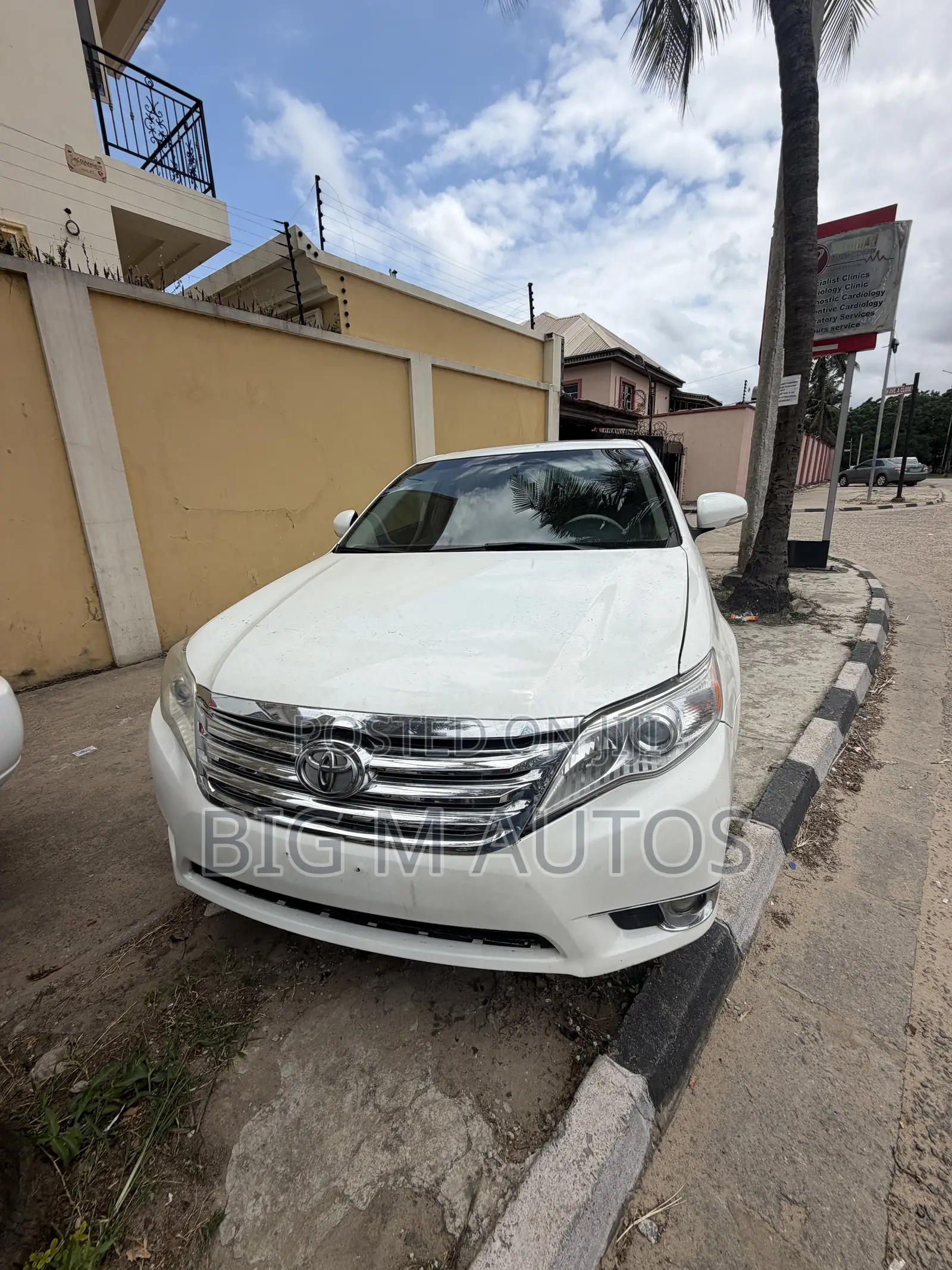 Toyota Avalon 2008 White