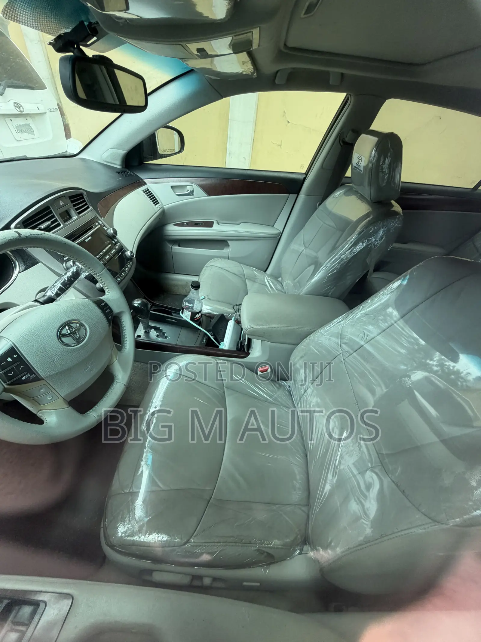 Toyota Avalon 2008 White