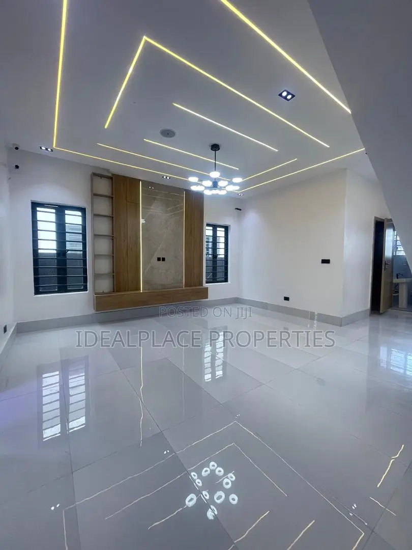 4bdrm Duplex in Sangotedo for sale