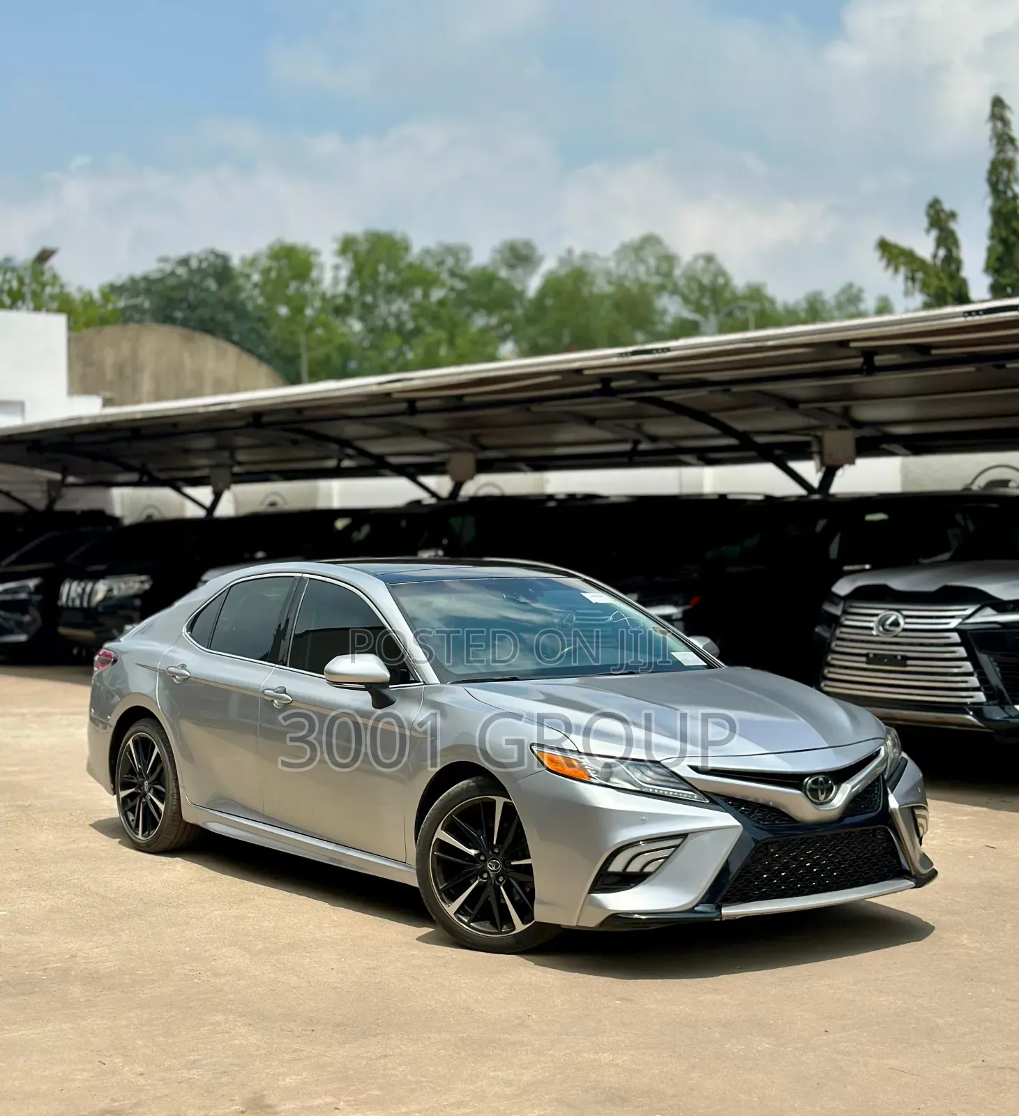 Toyota Camry 2018 Silver
