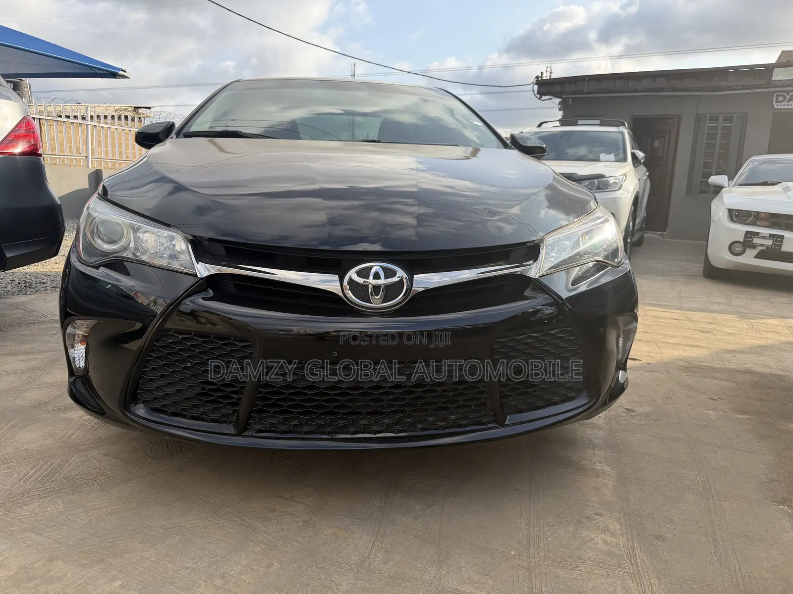 Toyota Camry SE 4dr Sedan (2.5L 4cyl 6A) 2017 Black