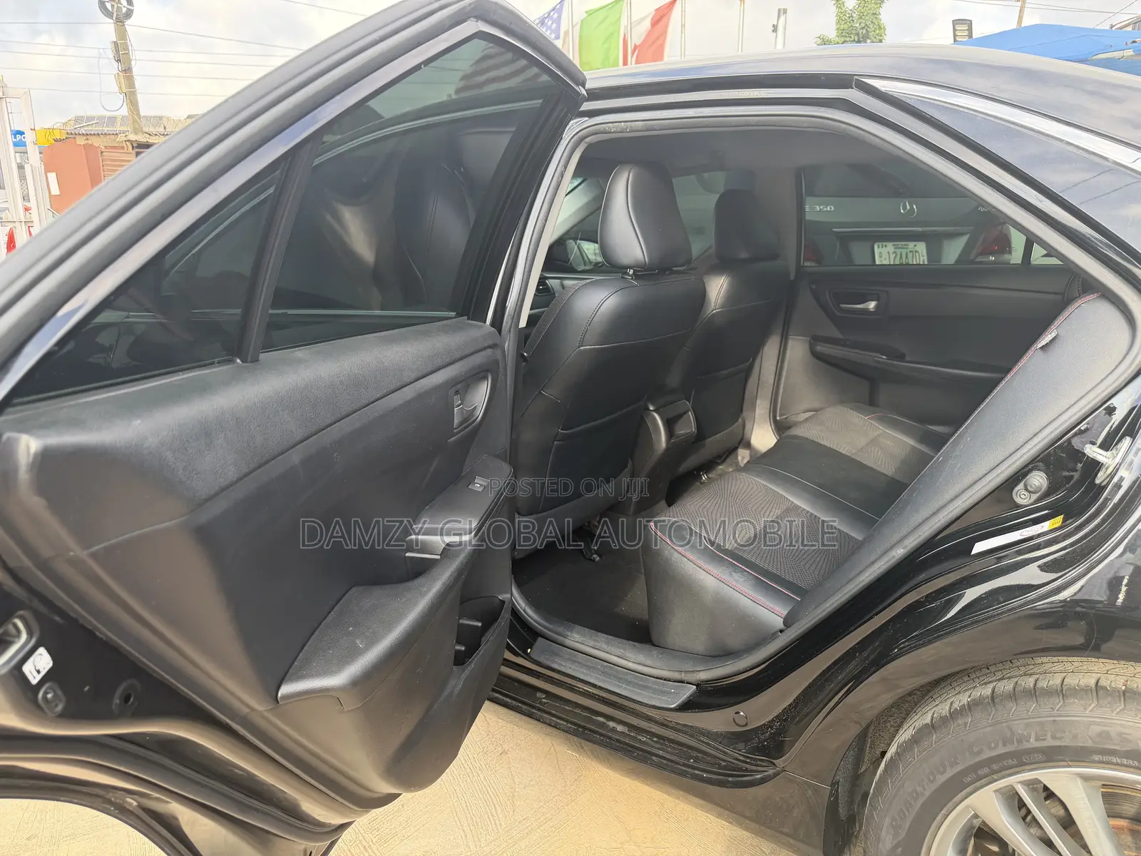 Toyota Camry SE 4dr Sedan (2.5L 4cyl 6A) 2017 Black