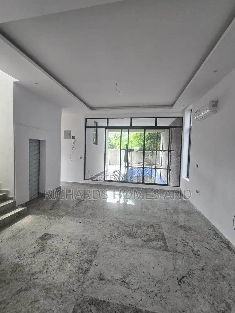 6bdrm Duplex in Banana Island for rent