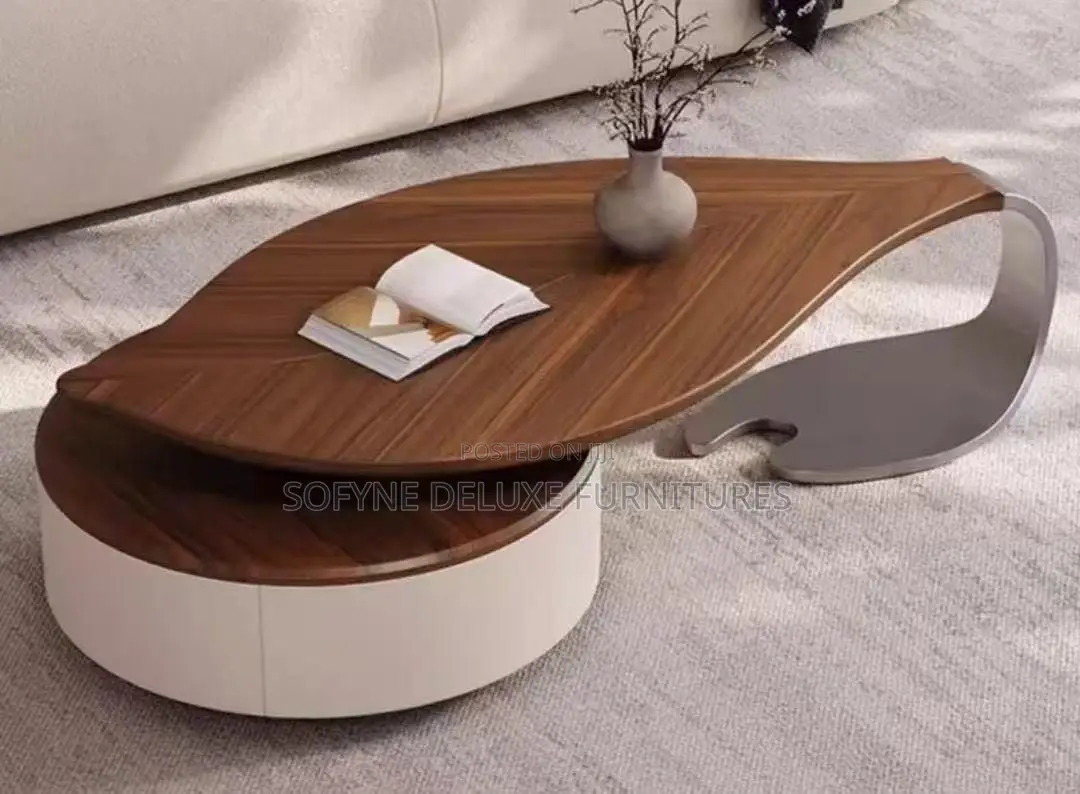 Esthetic Center Table