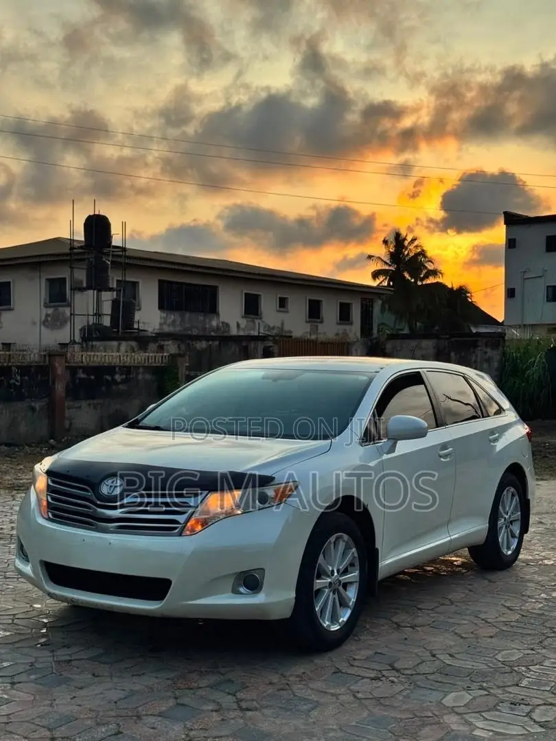 Toyota Venza 2011 White