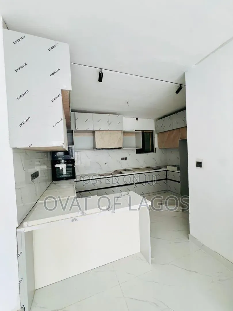 5bdrm Duplex in Orchid, Lekki Expressway for rent