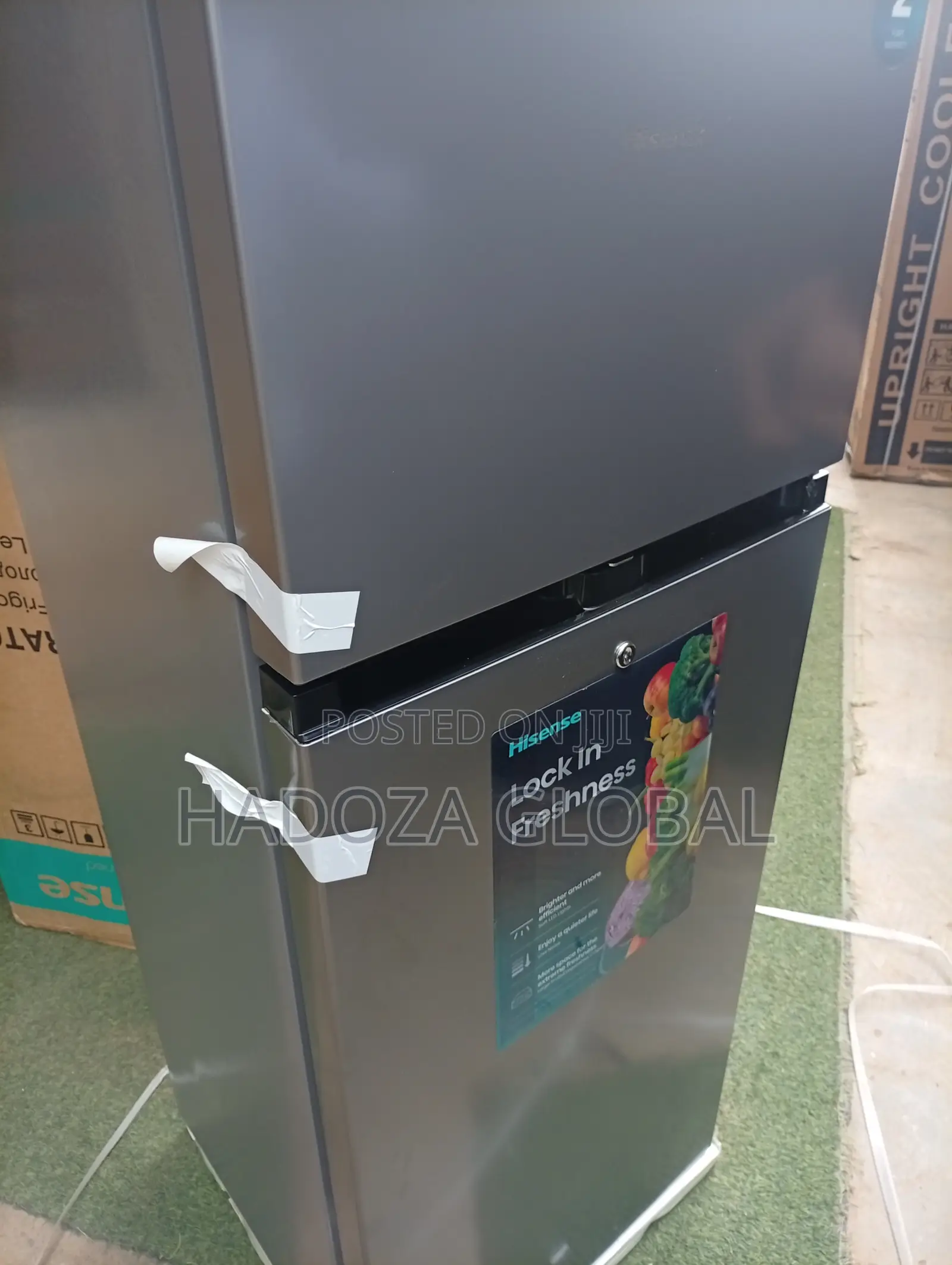 Hisense Modern Family Refrigerator Freezer With Spacious Storage