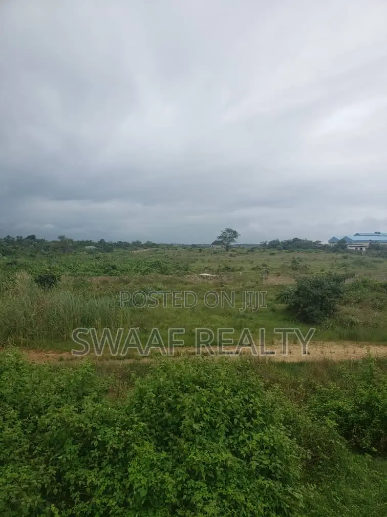 Bulk of Land for Sale Located at Lekki Epe Express Way Elerangbe