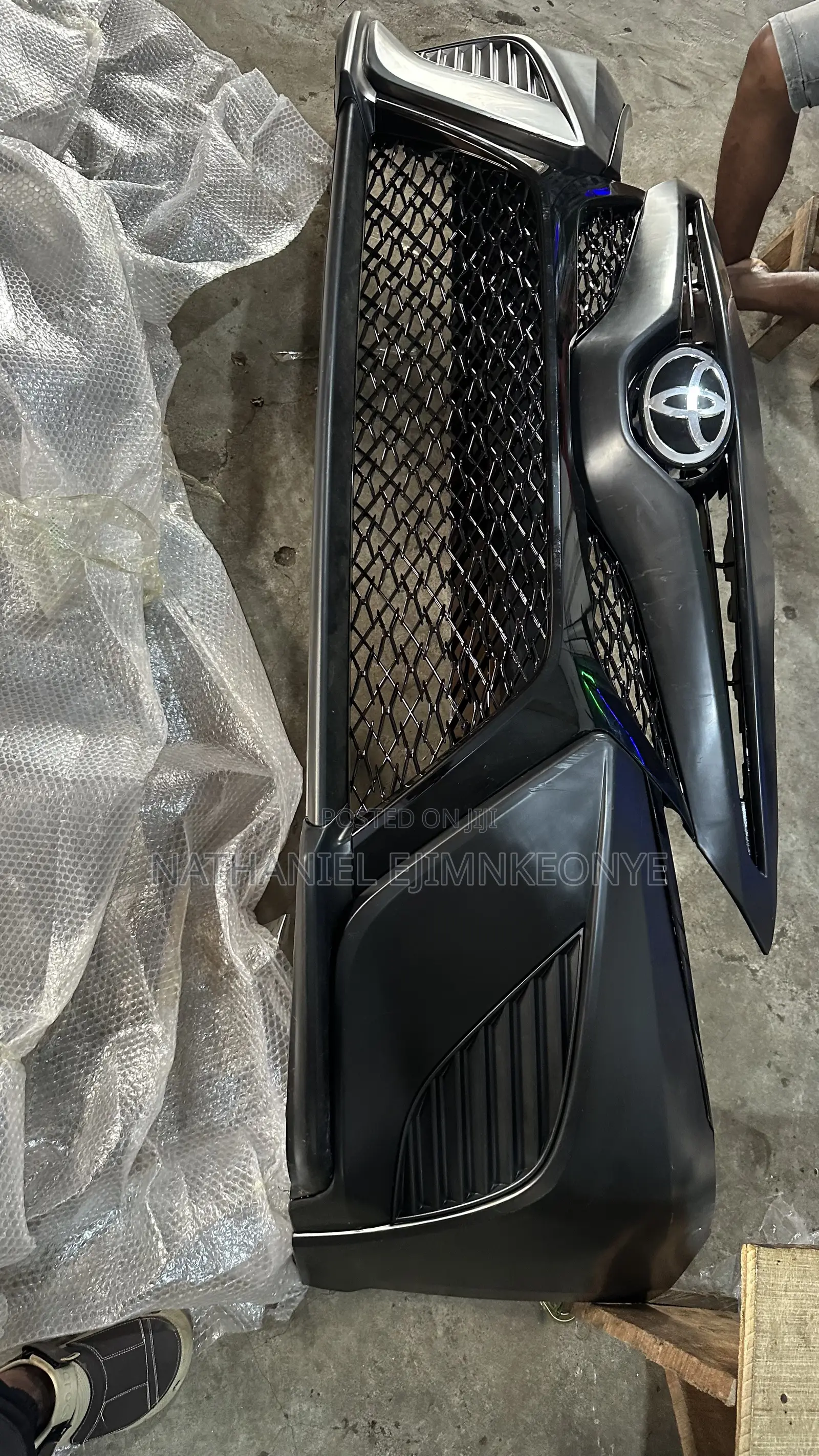 Complete Front Bumper Camry 2018/2019