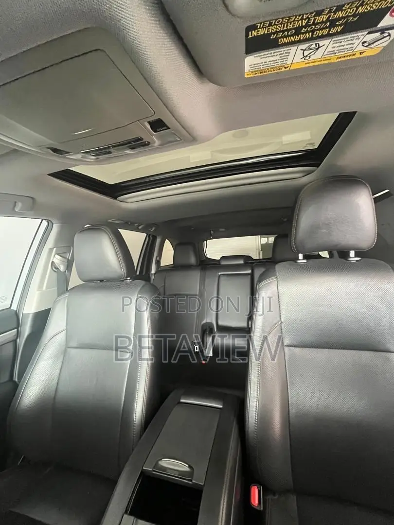 Toyota Highlander Limited 2019 Silver