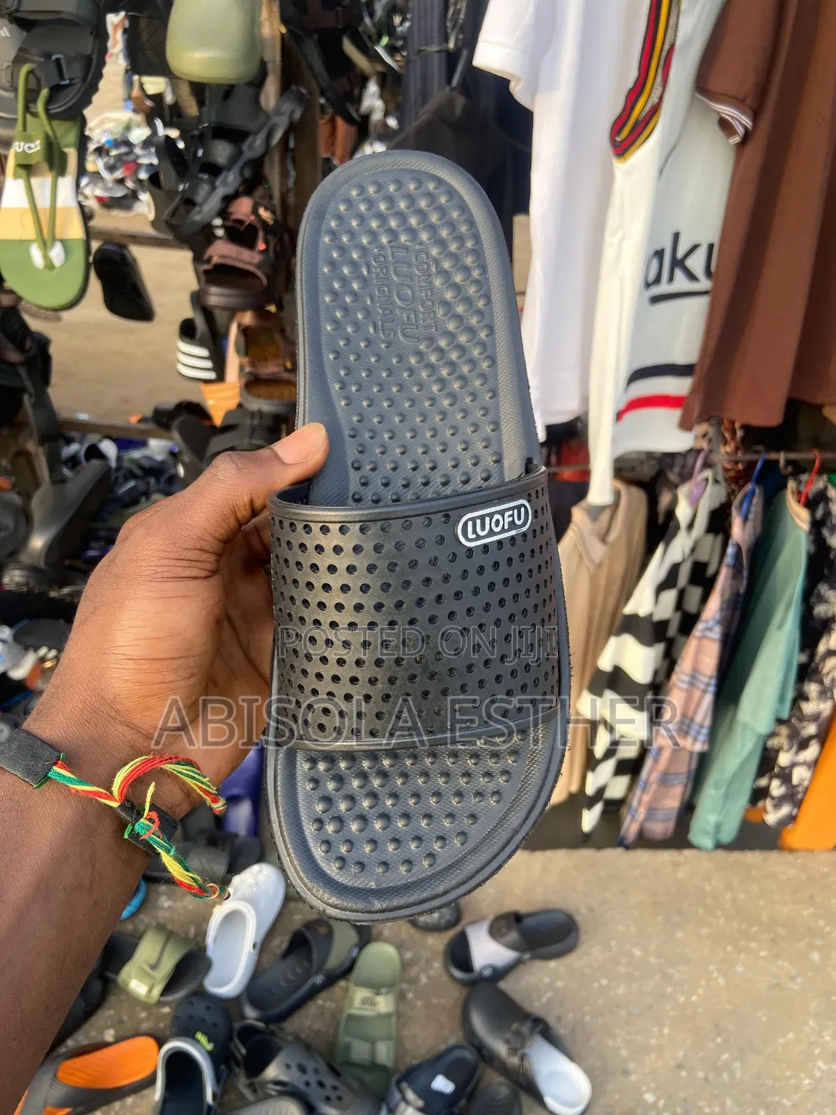 Modern Men’s Slides – Clean Style & Comfortable Fit