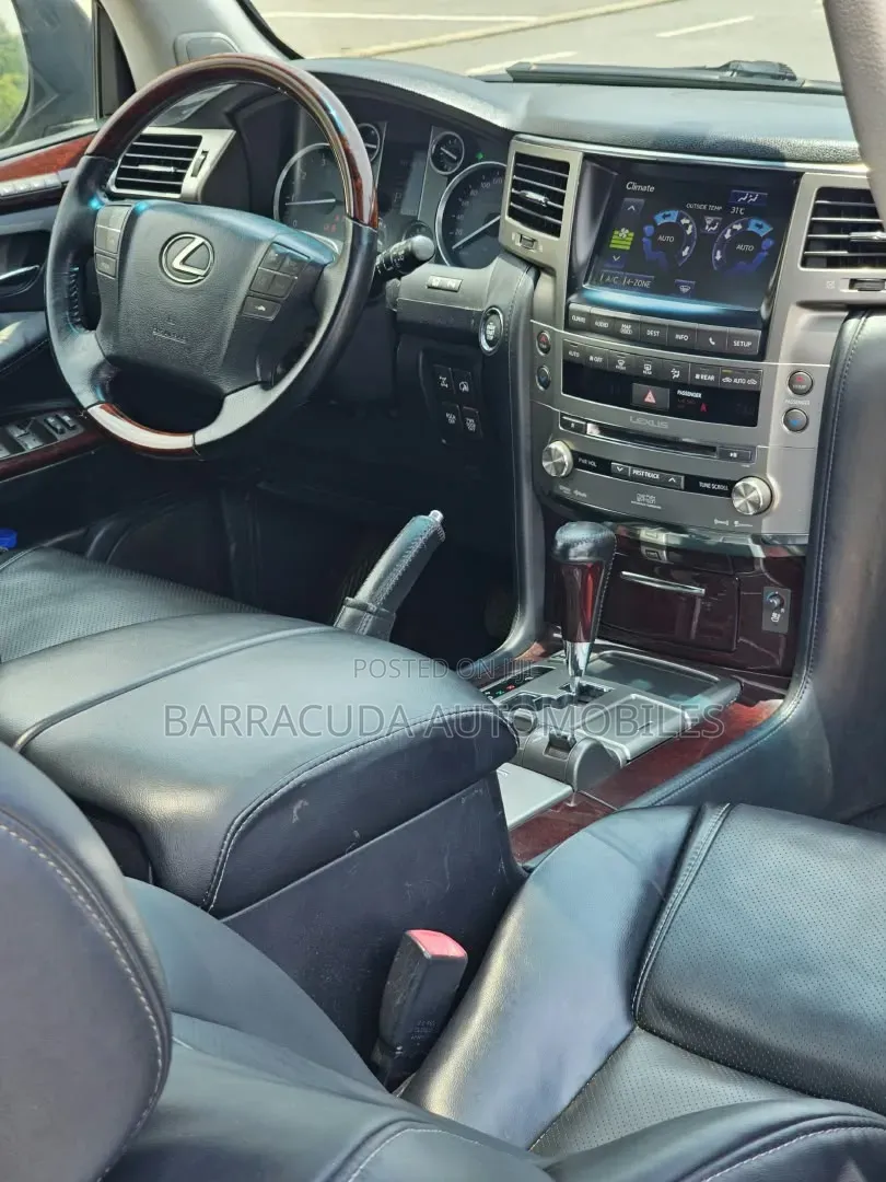 Lexus LX 570 AWD 2015 Black