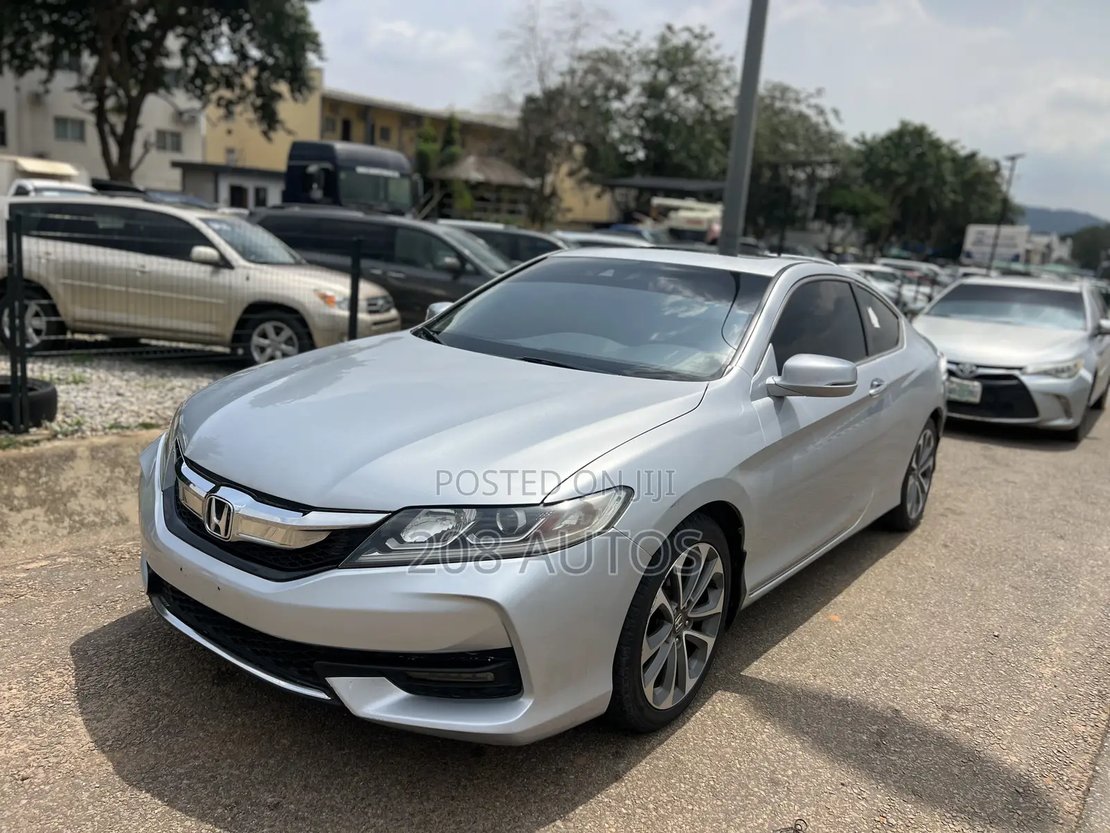 Honda Accord EX-L V-6 2dr Coupe FWD (3.5L 6cyl 6A) 2013 Silver