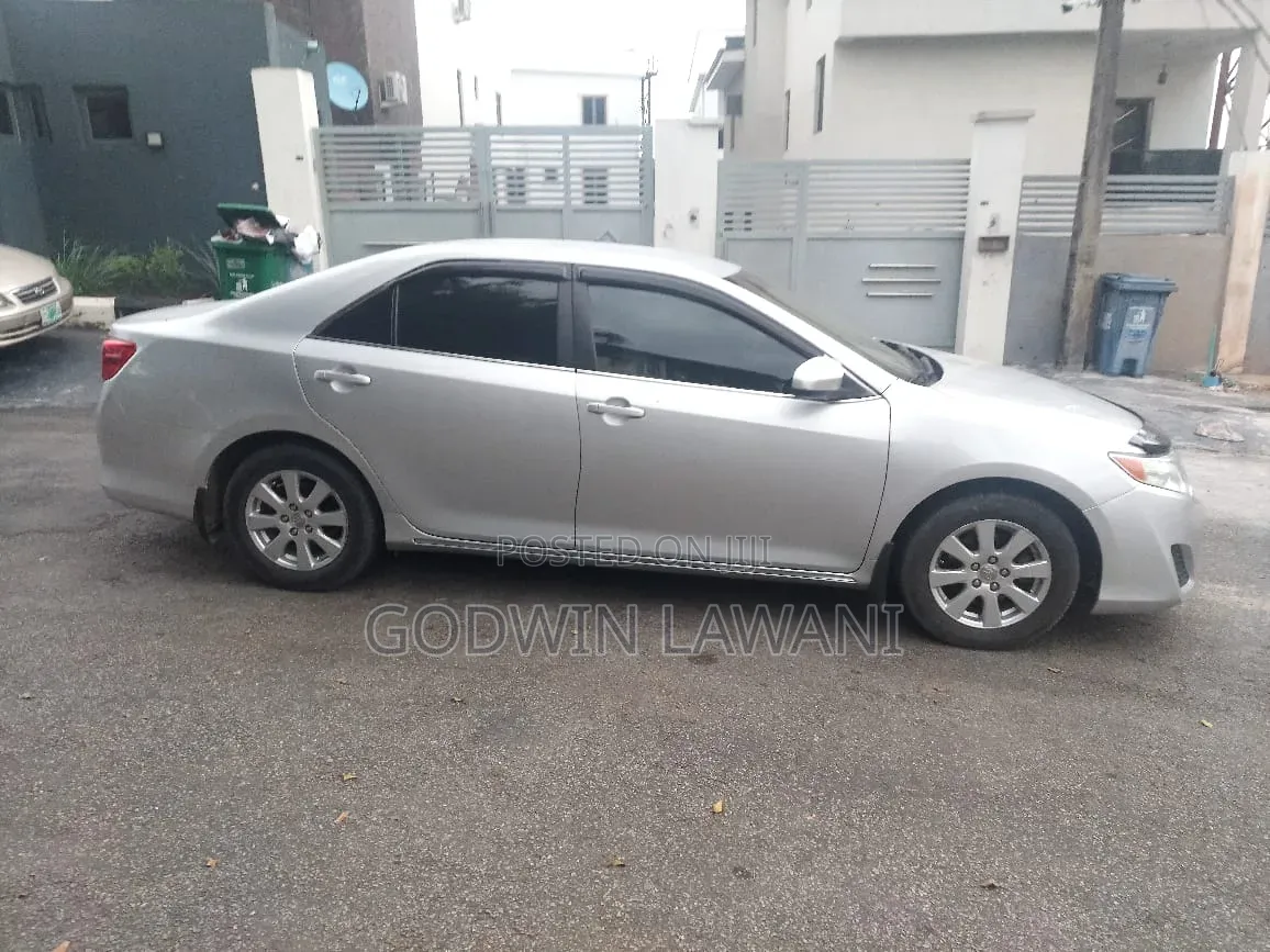Toyota Camry 2013 Silver