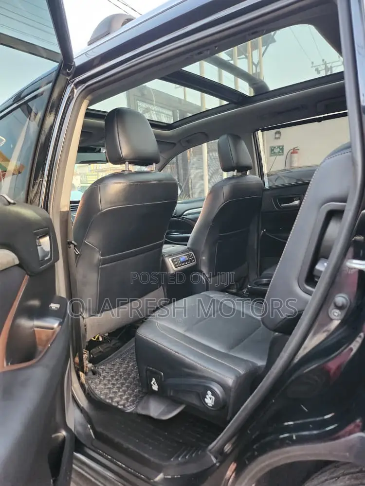 Toyota Highlander Limited Platinum 4x4 V6 (3.5L 6cyl 8A) 2018 Black