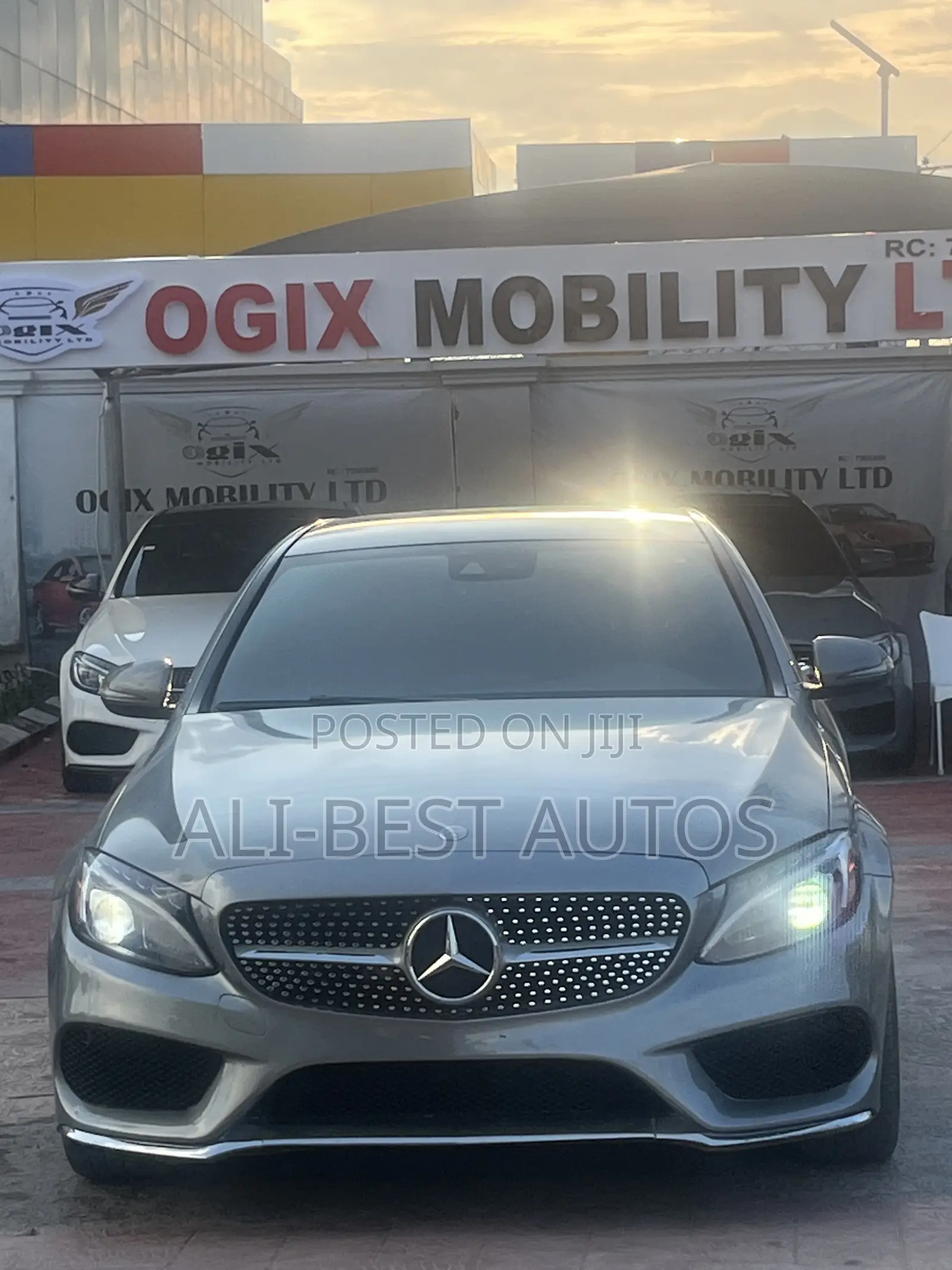 Mercedes-Benz C300 2016 Gray