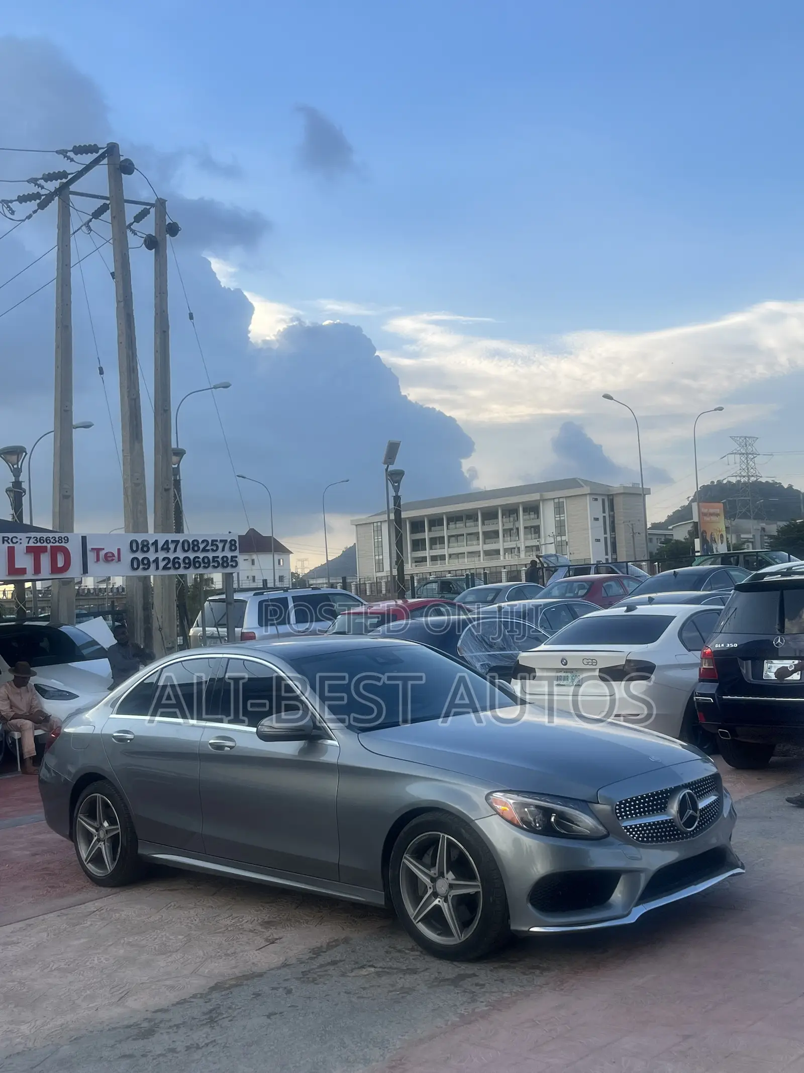 Mercedes-Benz C300 2016 Gray
